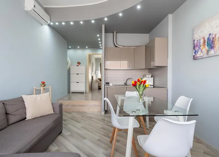 Guesthost - Bella - Lovely Flat Κατάνια